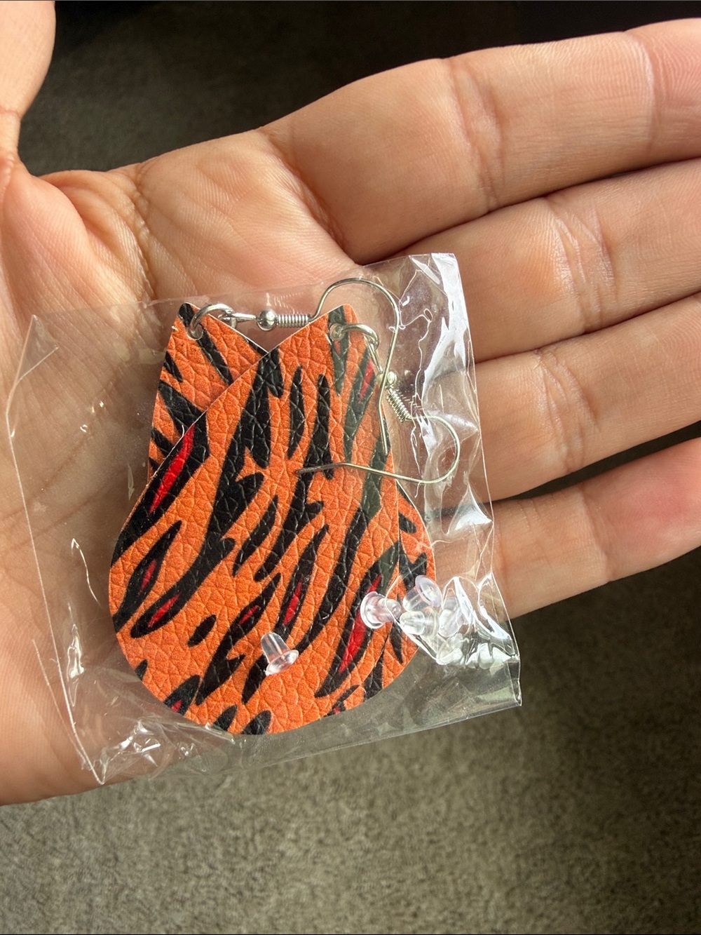 🥳 7/$10!! NEW Orange Tiger Print Teardrop Earrings